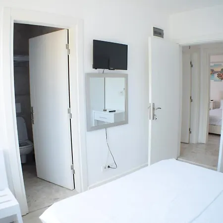 Forever Boutique (adults Only) אלאקאטי