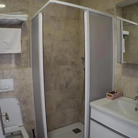 Forever Boutique (adults Only) 2* אלאקאטי